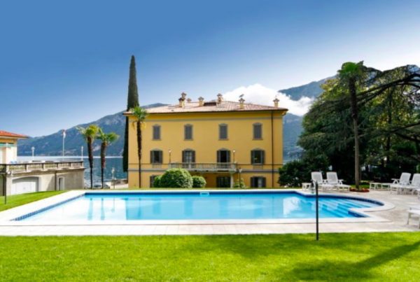 XVIII Century Elegant Villa on Lake Como